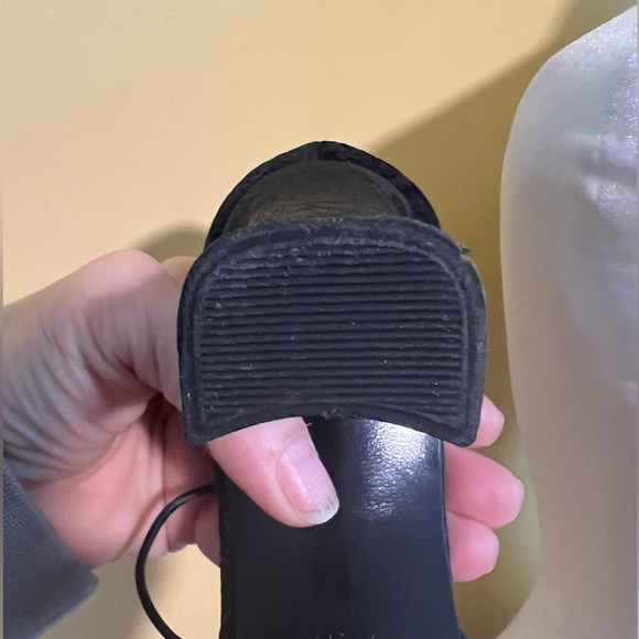 Enzo Angiolini formal closed toe sandals with leather soles- made in Spain - Picture 3 of 9